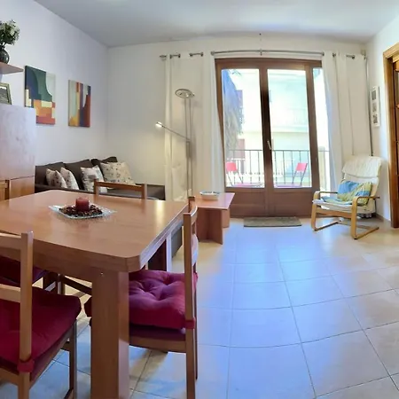 Daire Lets Holidays Centric With Pool In Tossa 2 Tossa de Mar