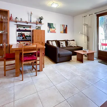 Centric With Pool In Tossa 2 شقة توسا ذي مار